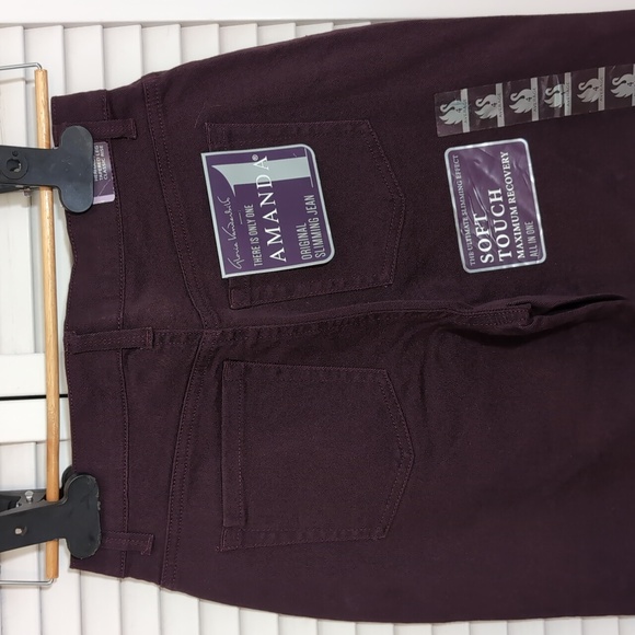 Amanda Gloria Vanderbilt Slimming Jeans Color Plum Wine Size 4 Average - Picture 3 of 6